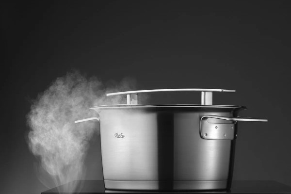 Garnek Fissler Phi 24cm ze szklanką pokrywką